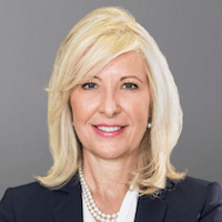 Contributor - Lara-Warner-Headshot