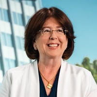 Headshot - Elizabeth McCaul